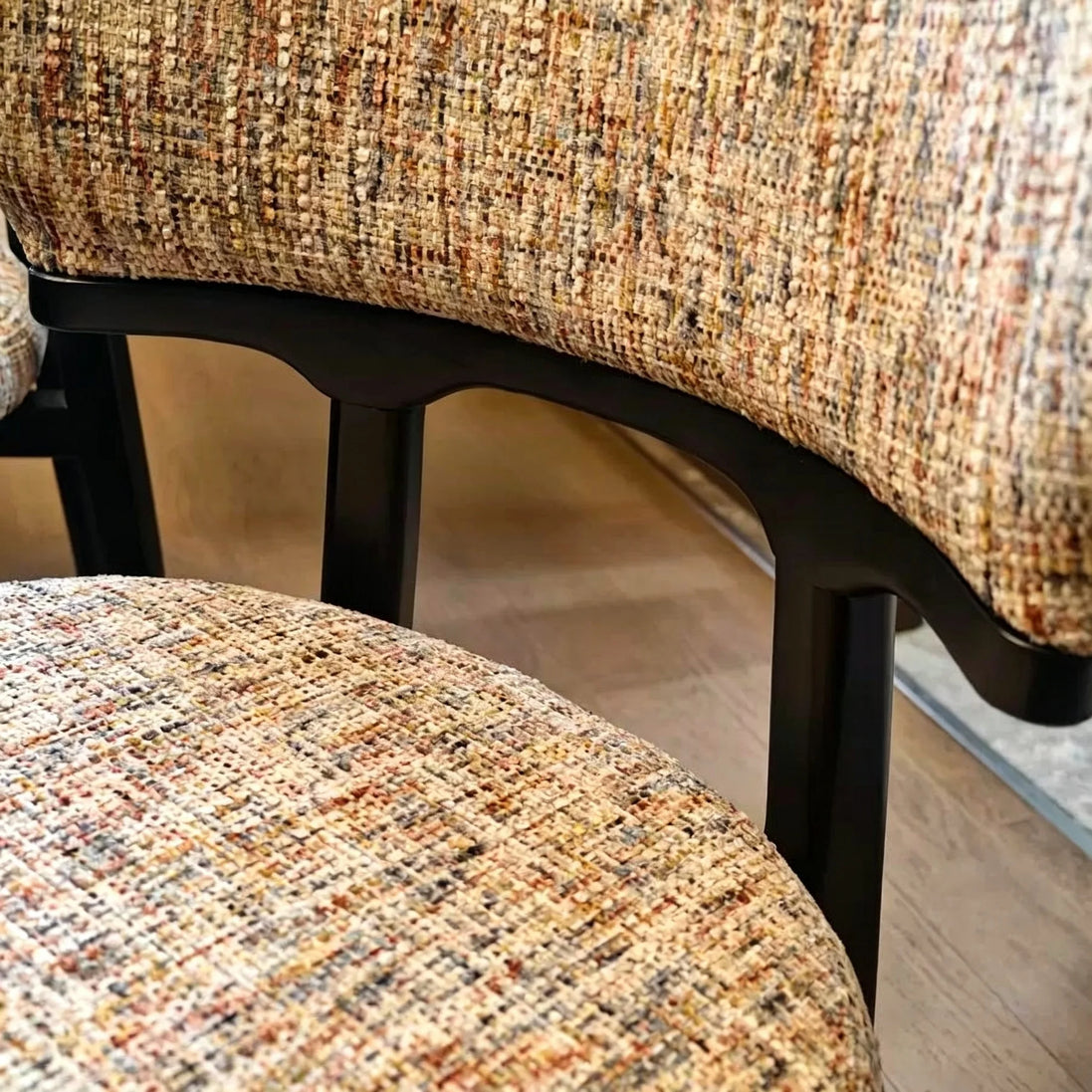 Puwabi KY043 Voluminous Enveloping Linen Ash Wood Dining Chair | Contract Furniture MOQ 50