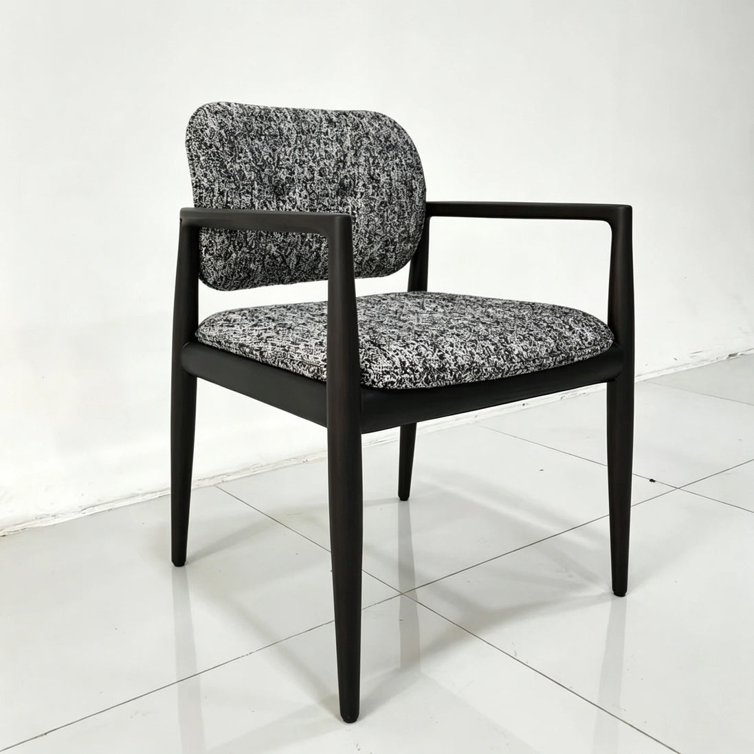 Puwabi X3209 Solid Wood Upholstered Contract Armchair | Contract MOQ 50