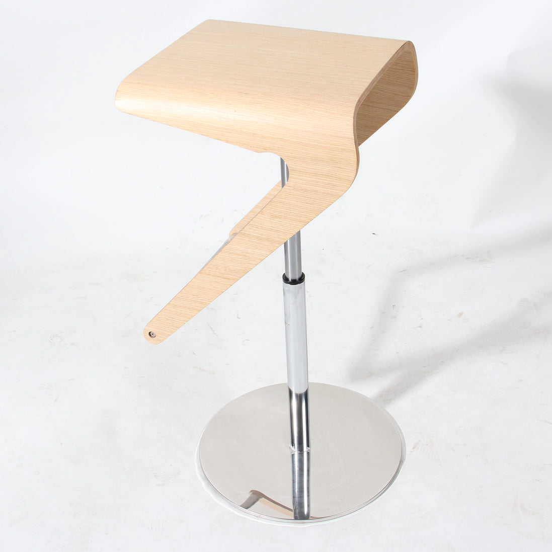 Puwabi X5002 Adjustable Bentwood Bar Stool | Contract Seating MOQ 50