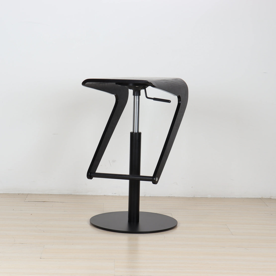 Puwabi X5002 Adjustable Bentwood Bar Stool | Contract Seating MOQ 50